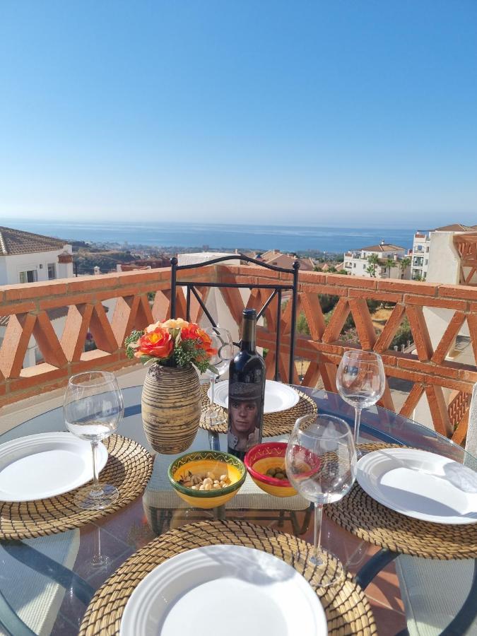 Elegant Apartment With Fantastic Views At The Top Of Calahonda Sitio de Calahonda Exteriör bild