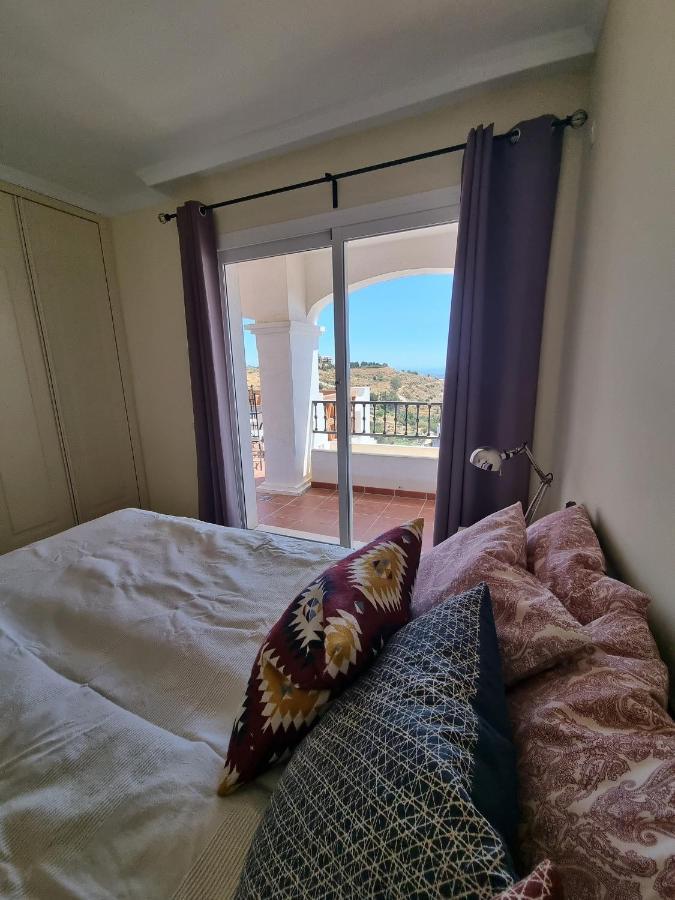 Elegant Apartment With Fantastic Views At The Top Of Calahonda Sitio de Calahonda Exteriör bild