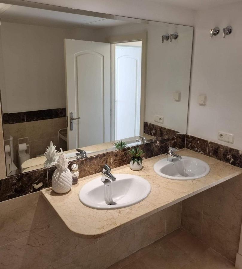 Elegant Apartment With Fantastic Views At The Top Of Calahonda Sitio de Calahonda Exteriör bild