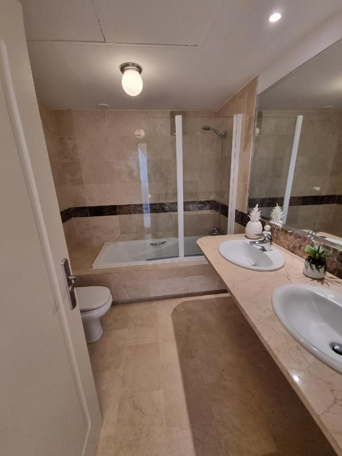 Elegant Apartment With Fantastic Views At The Top Of Calahonda Sitio de Calahonda Exteriör bild