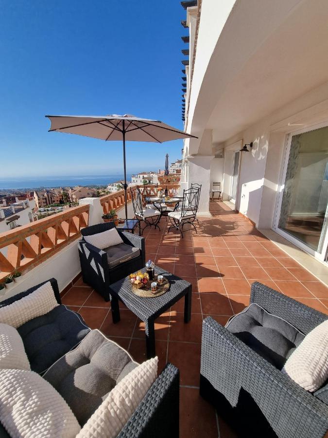 Elegant Apartment With Fantastic Views At The Top Of Calahonda Sitio de Calahonda Exteriör bild
