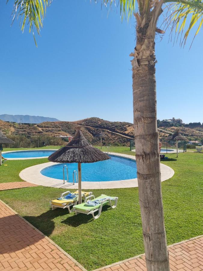 Elegant Apartment With Fantastic Views At The Top Of Calahonda Sitio de Calahonda Exteriör bild